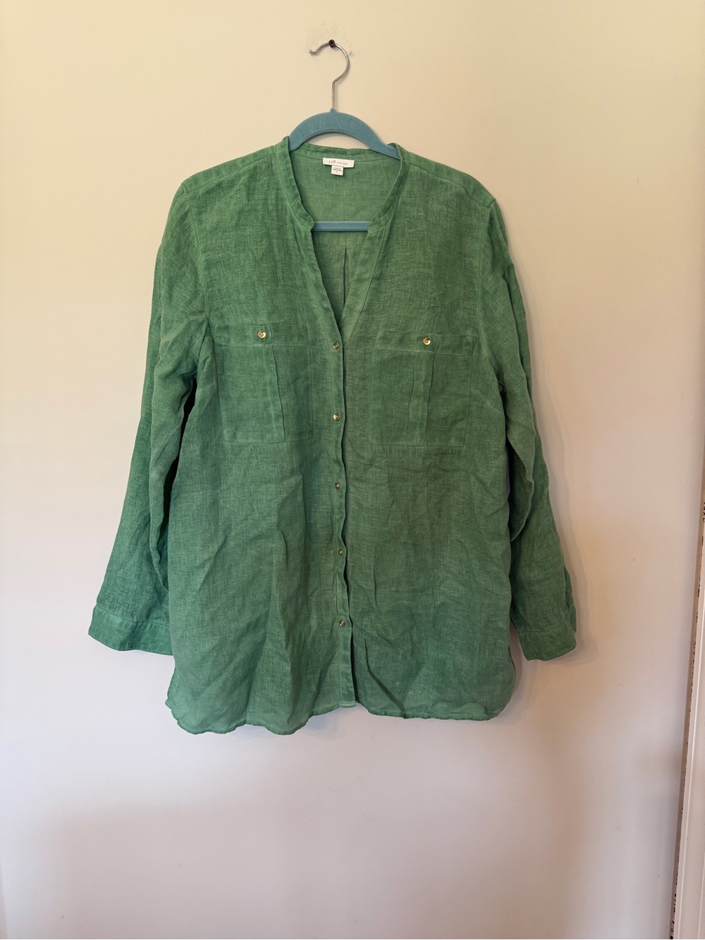J Jill Love Linen 100% Linen green button down top with gold buttons size large